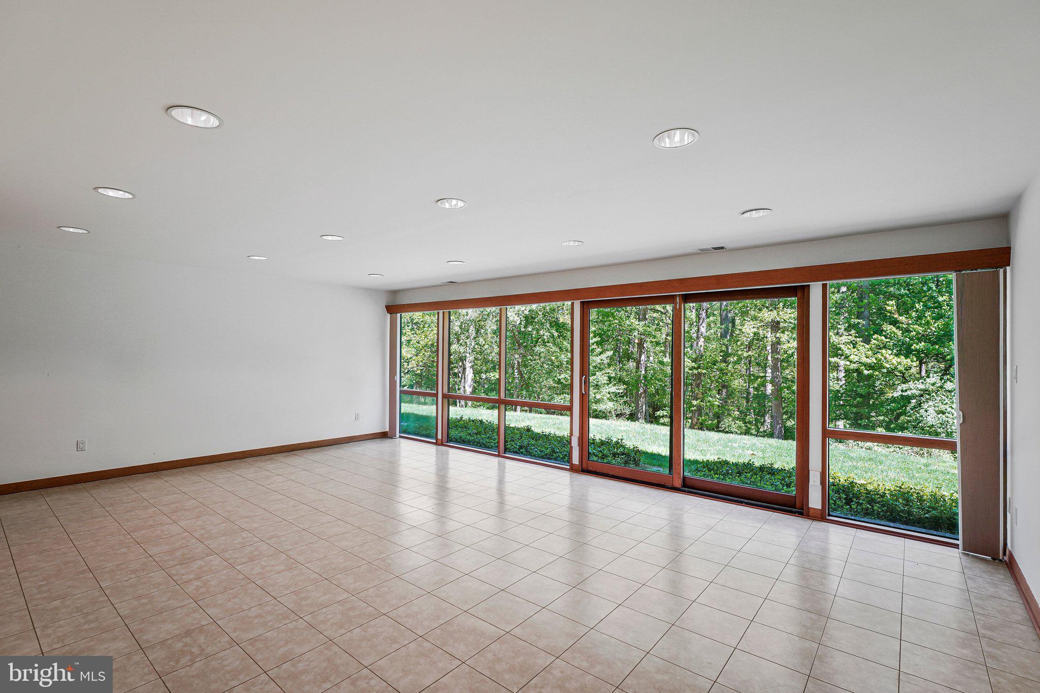 WOODSIDE ESTATES - Land