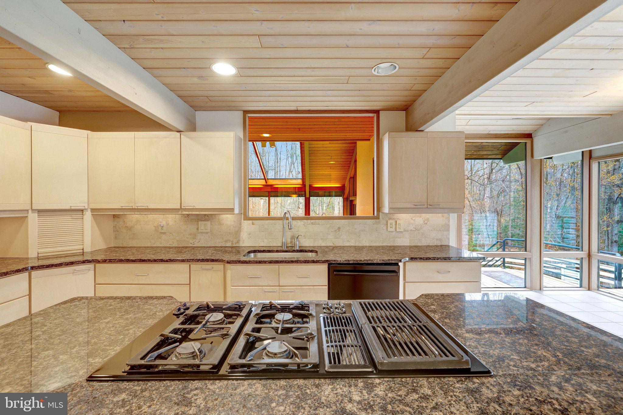 WOODSIDE ESTATES - Land