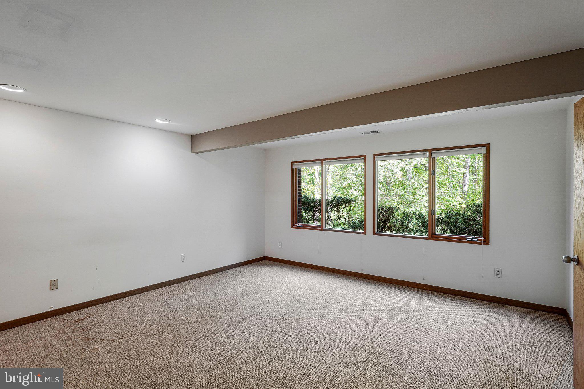 WOODSIDE ESTATES - Land