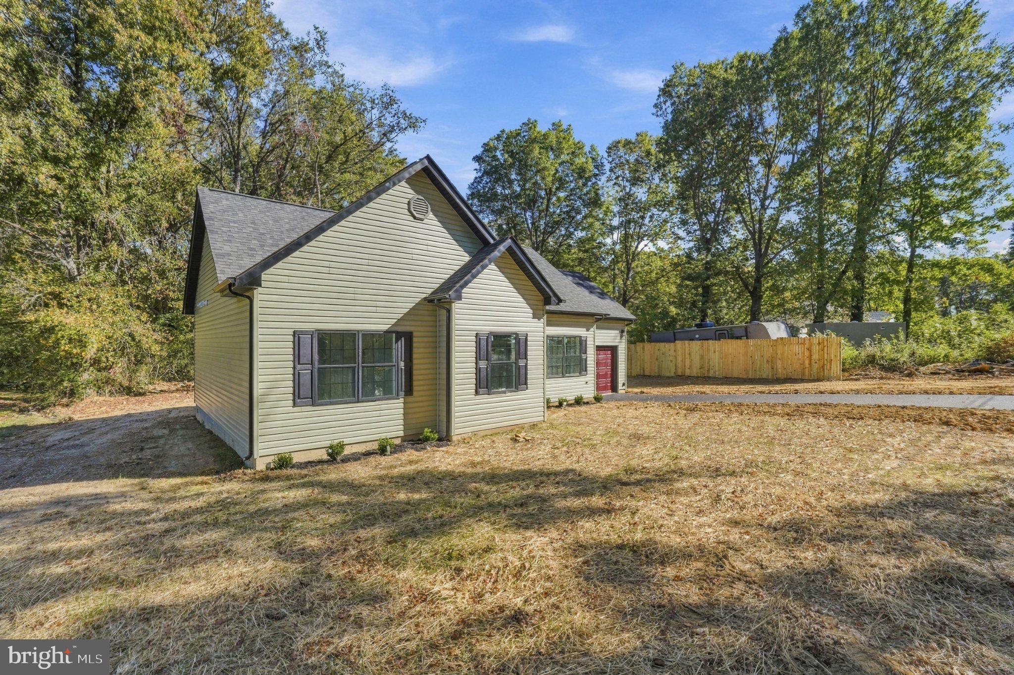 4 TRAVERS ROAD