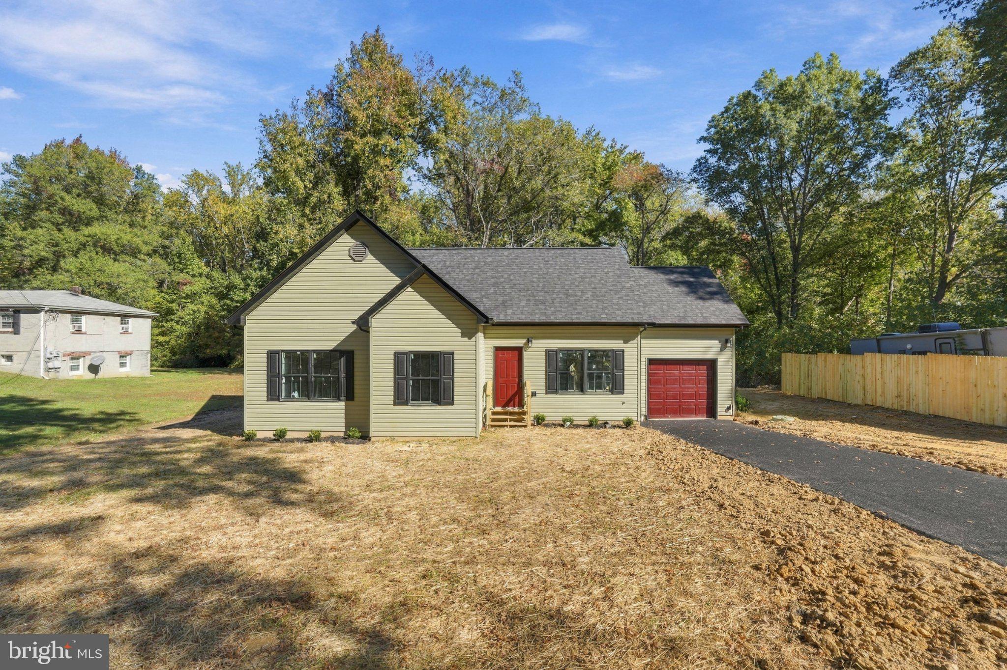 4 TRAVERS ROAD