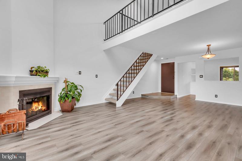 2123 QUAY VILLAGE COURT 202