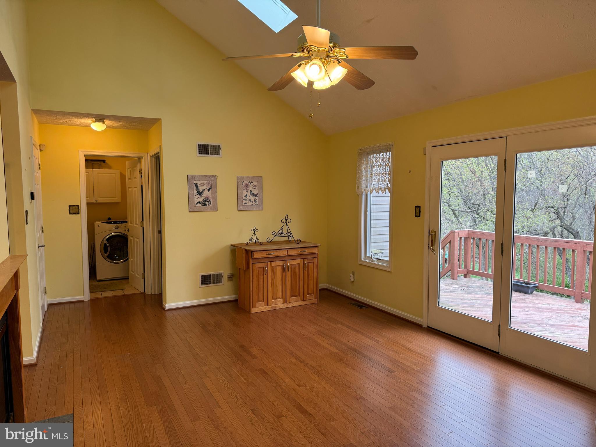 FOX MEADOW AT NOTTINGHAM - Residential