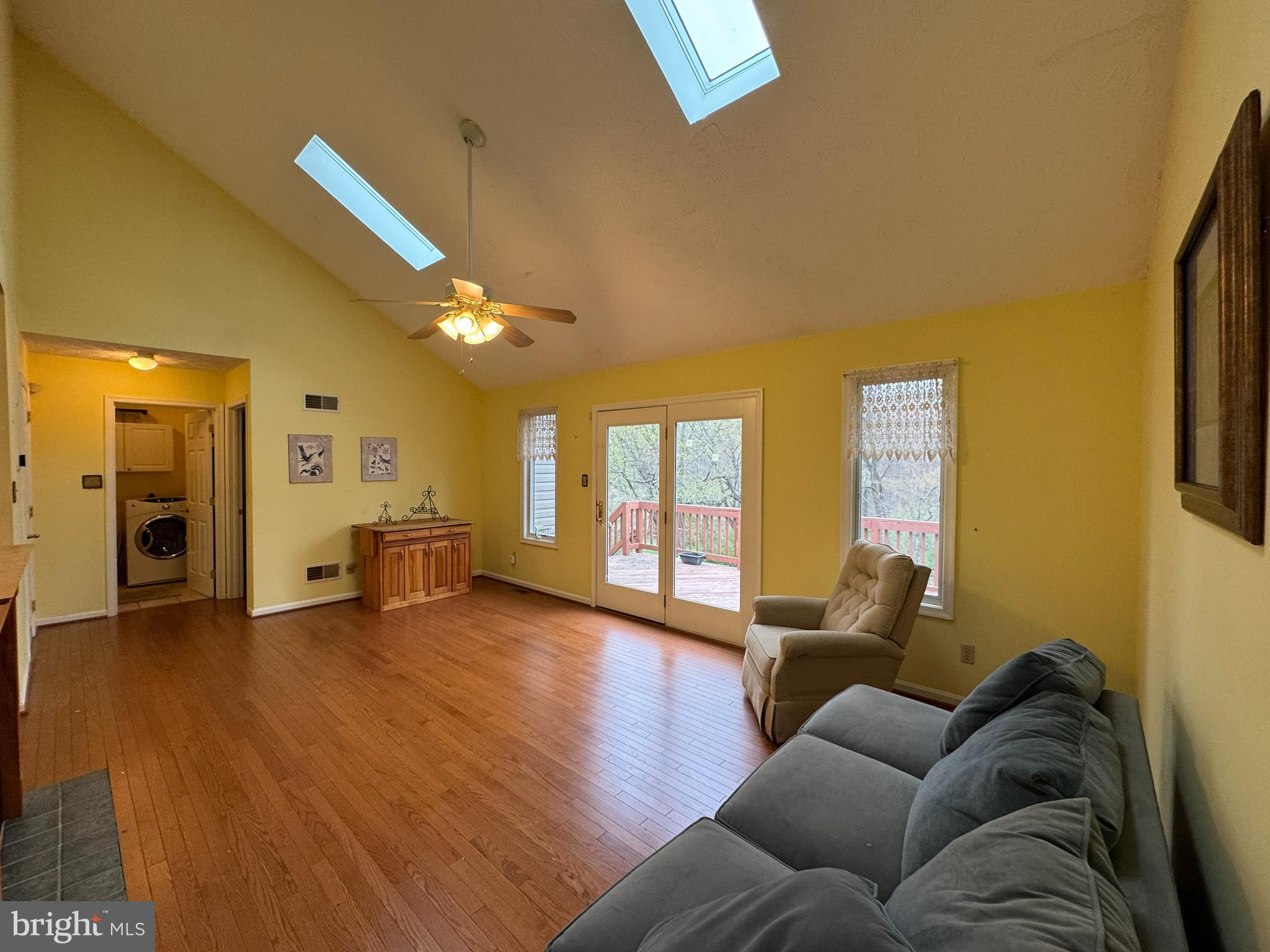 FOX MEADOW AT NOTTINGHAM - Residential