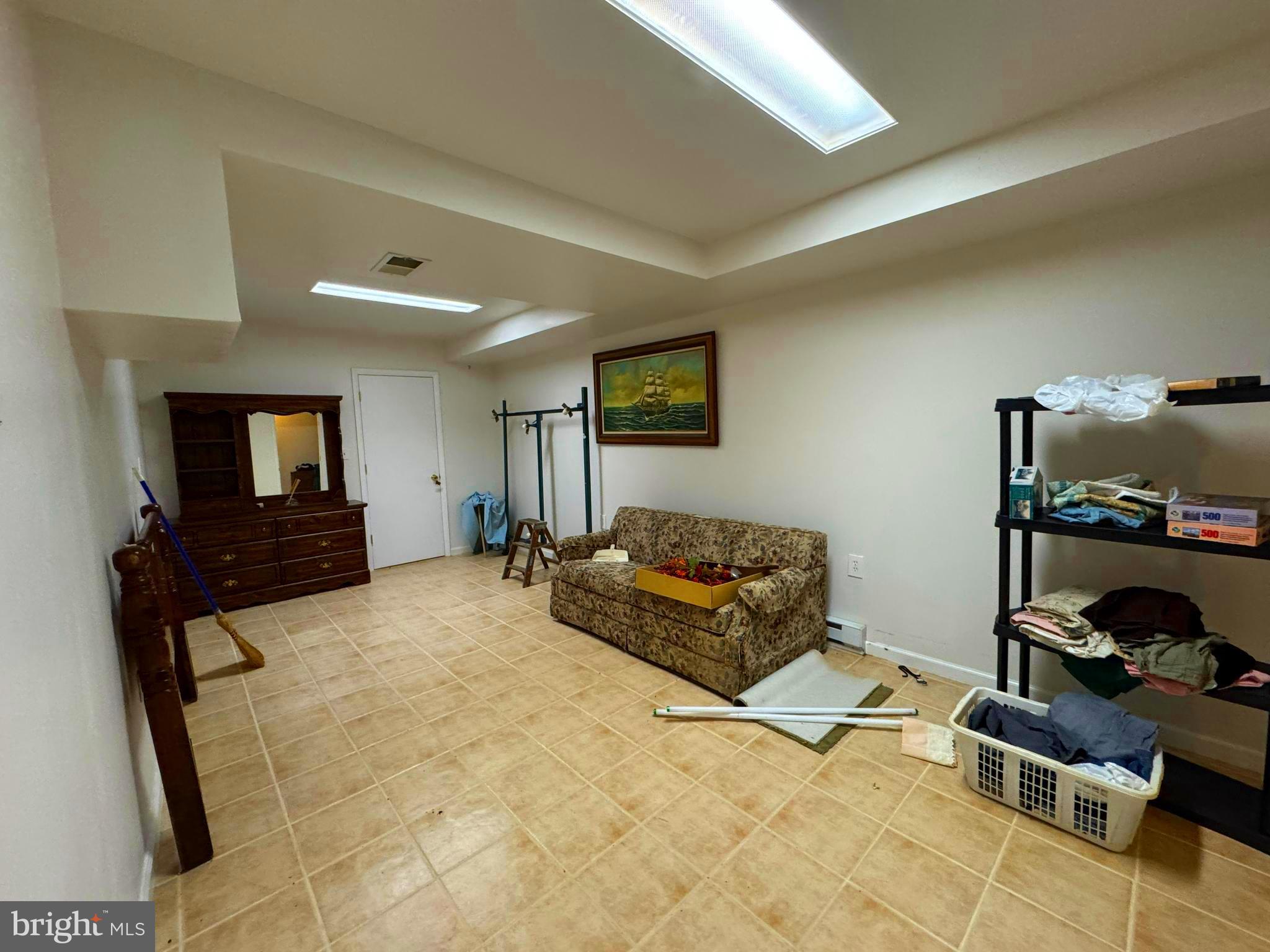 FOX MEADOW AT NOTTINGHAM - Residential