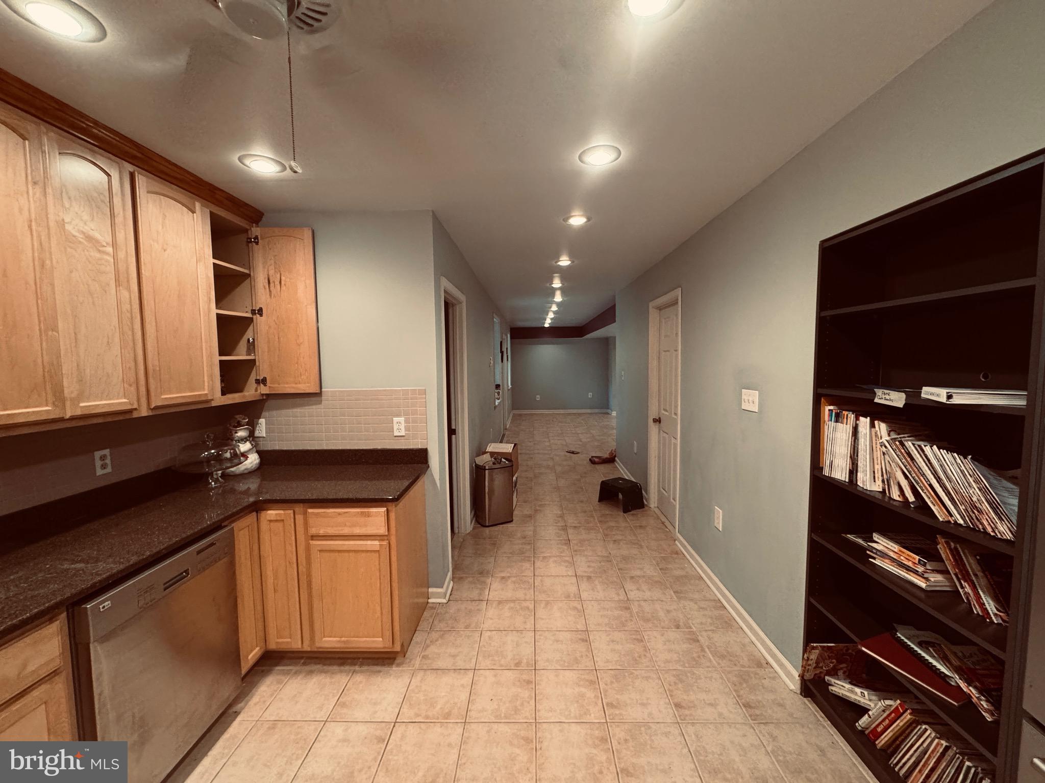 FOX MEADOW AT NOTTINGHAM - Residential