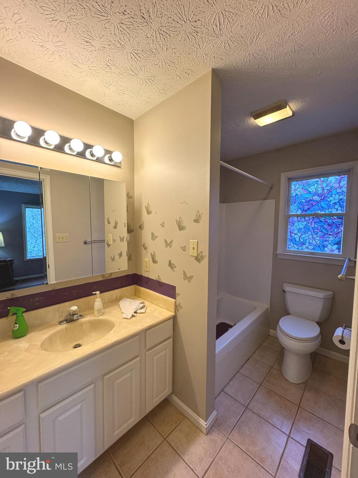 FOX MEADOW AT NOTTINGHAM - Residential