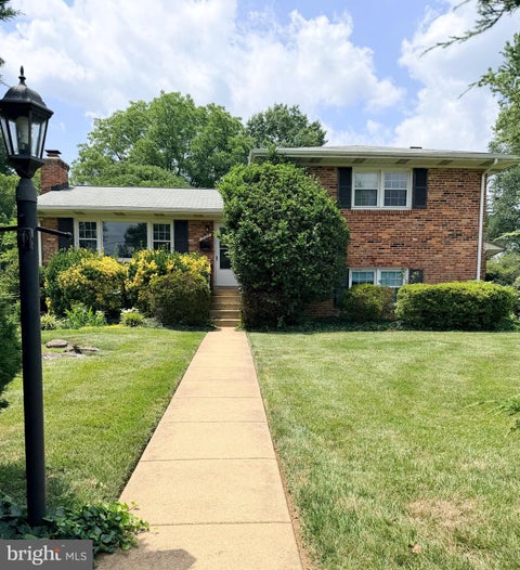 Photo of 7100 Tyndale Street, MCLEAN, VA 22101 (MLS # VAFX2303468)