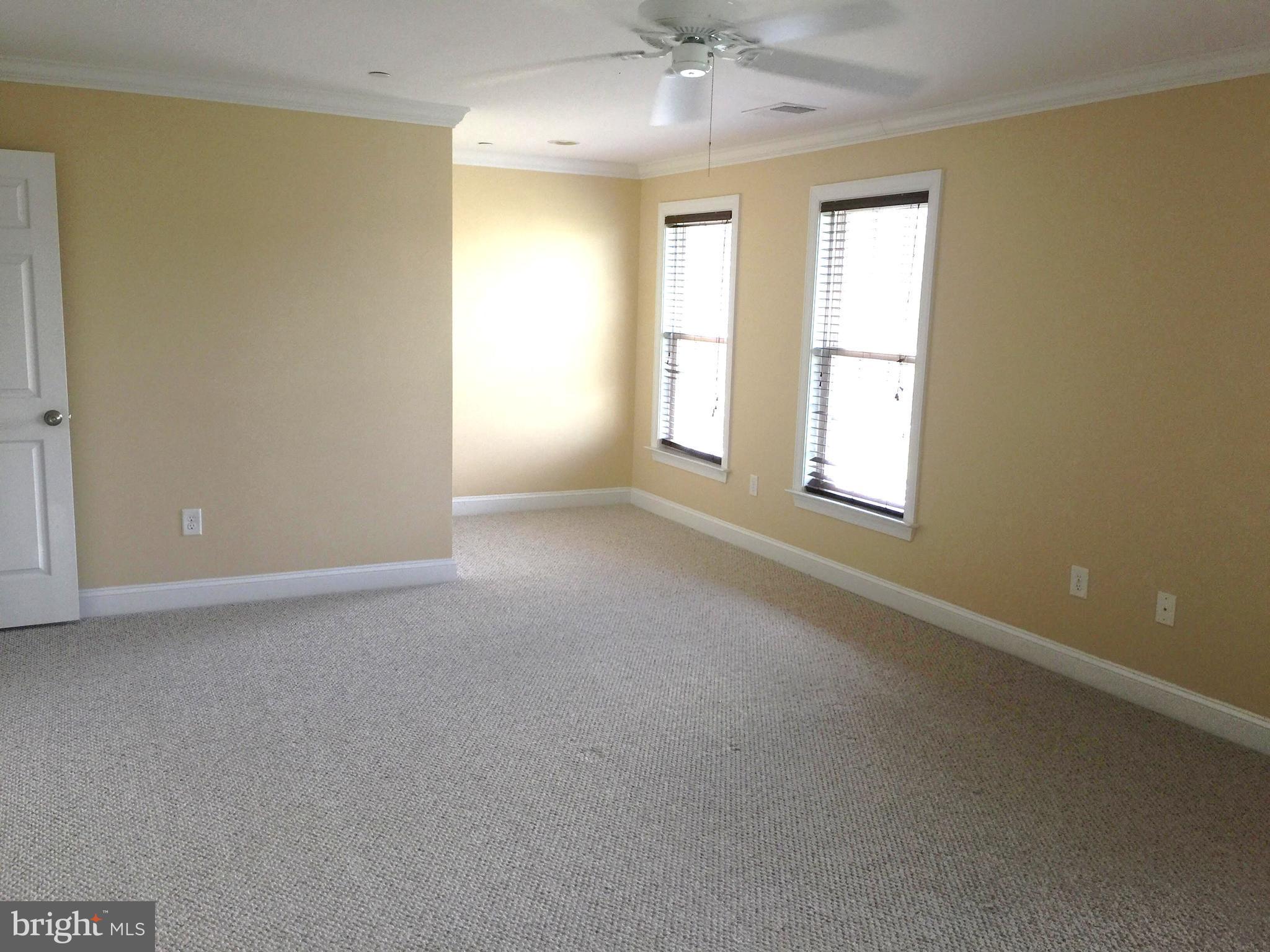 HUNTERS MILL - Residential Lease