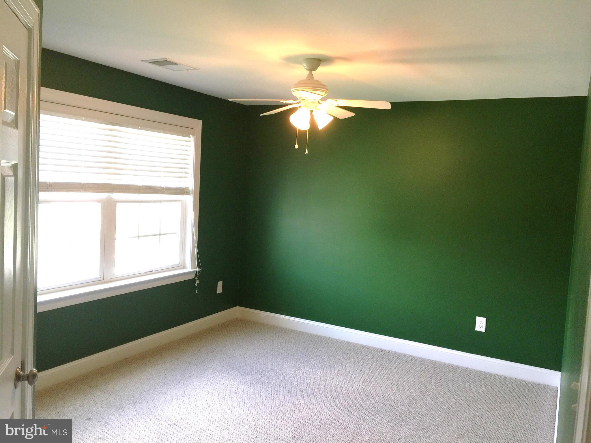 HUNTERS MILL - Residential Lease