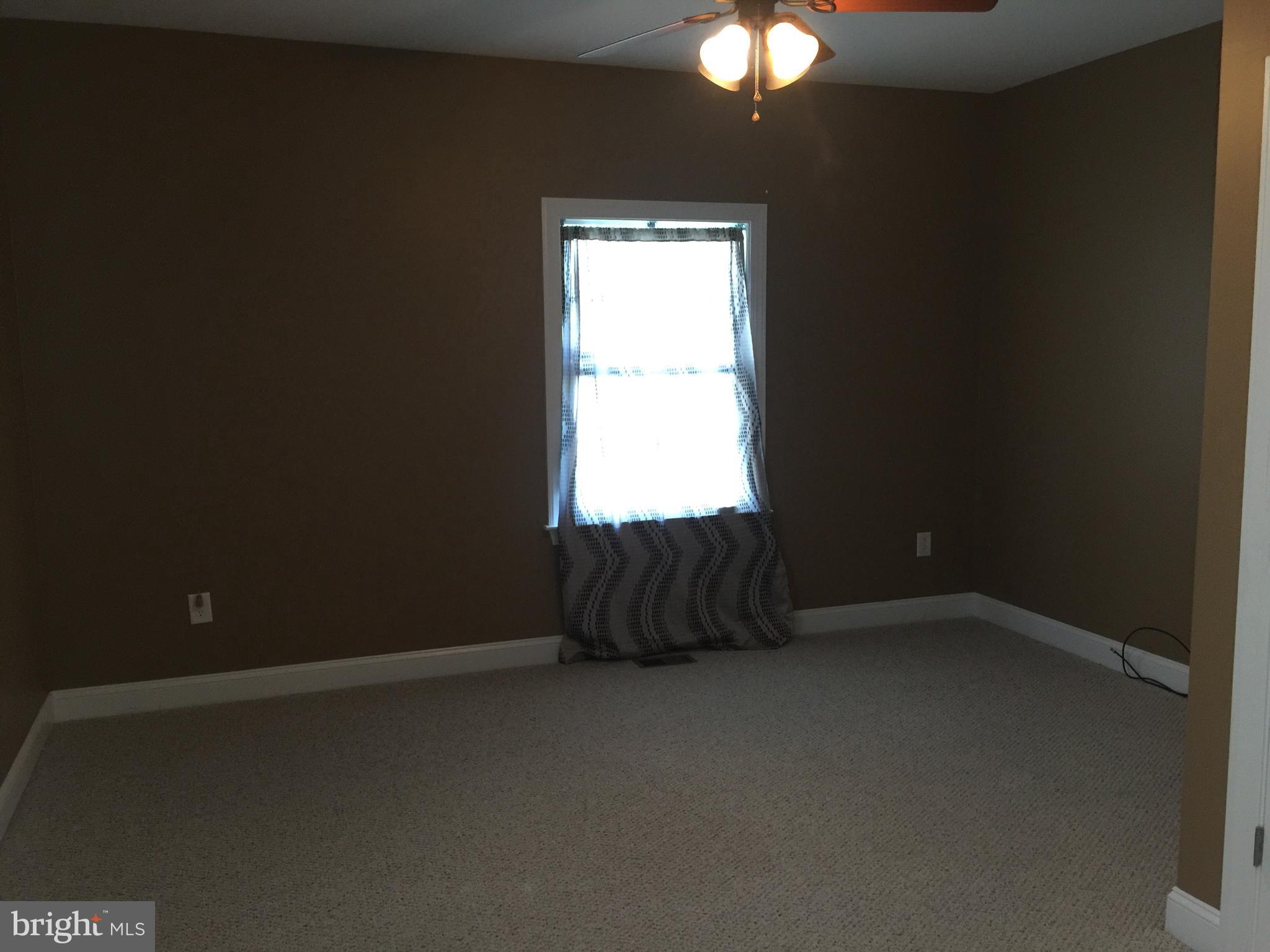 HUNTERS MILL - Residential Lease