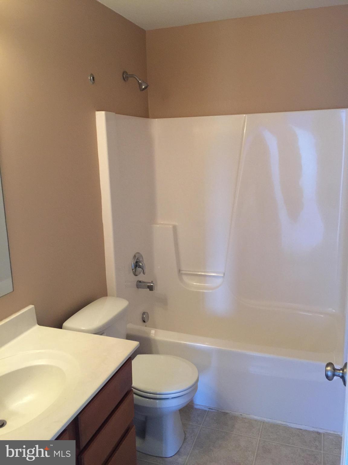 HUNTERS MILL - Residential Lease