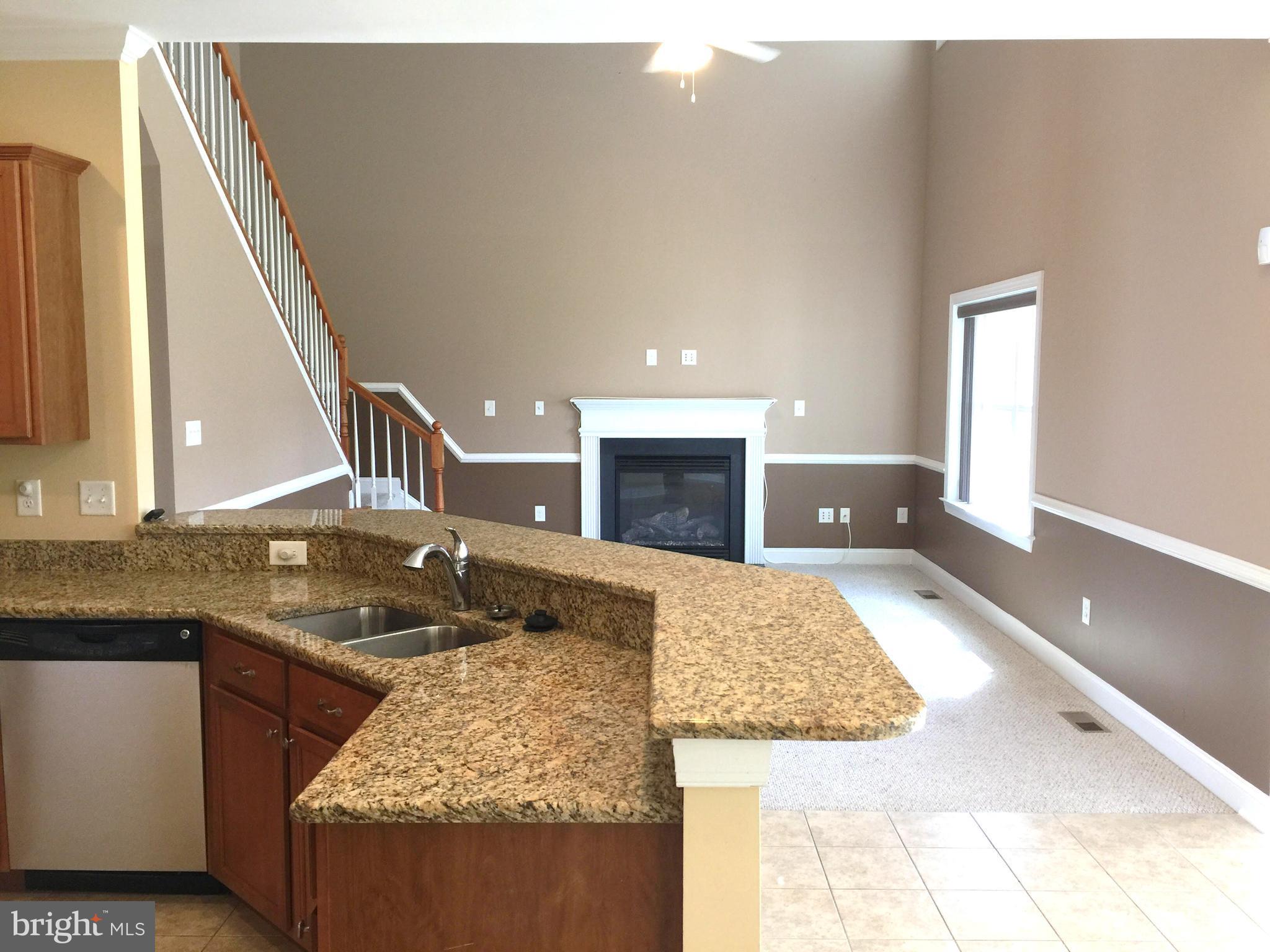 HUNTERS MILL - Residential Lease