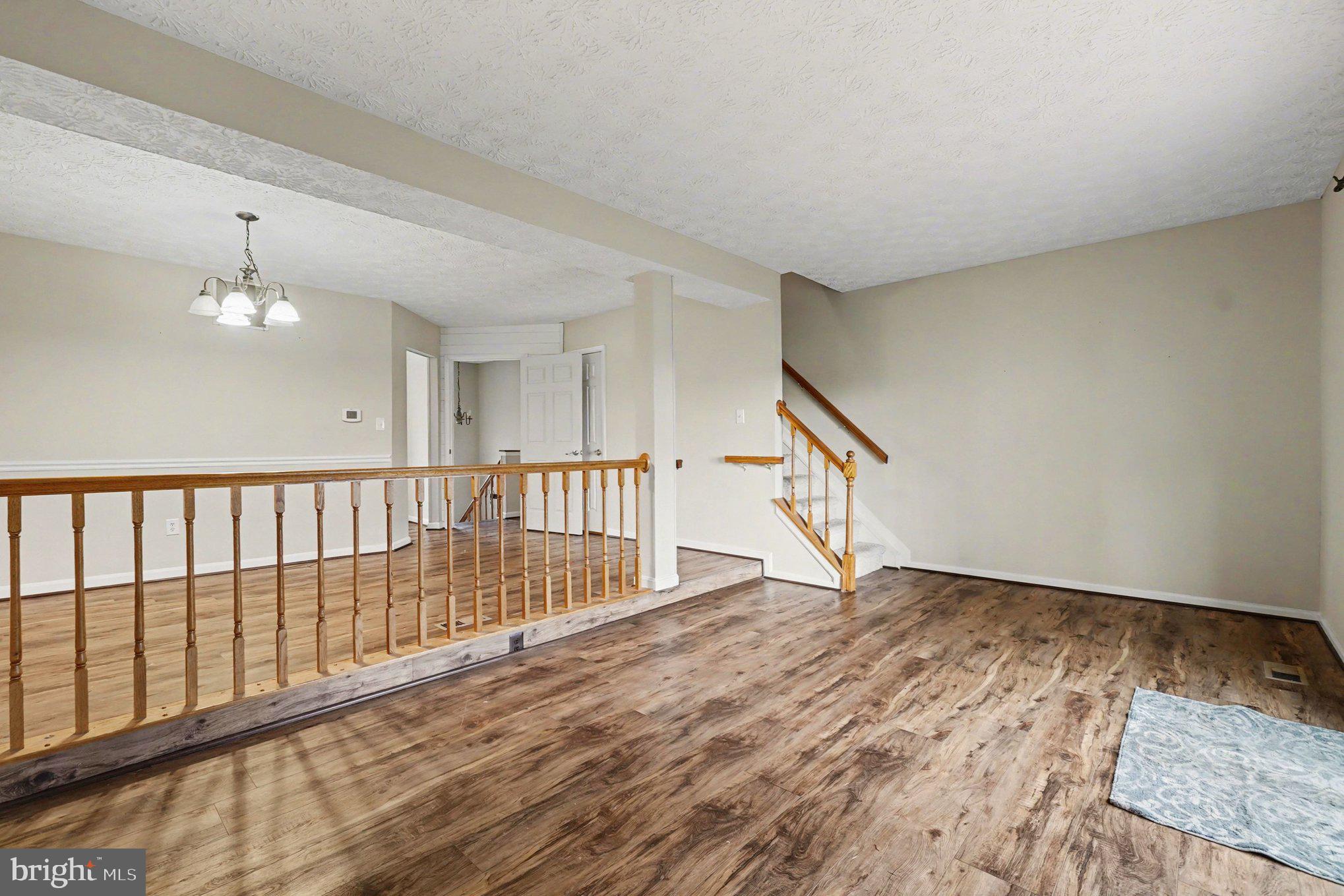 BRIGHT OAKS - Residential