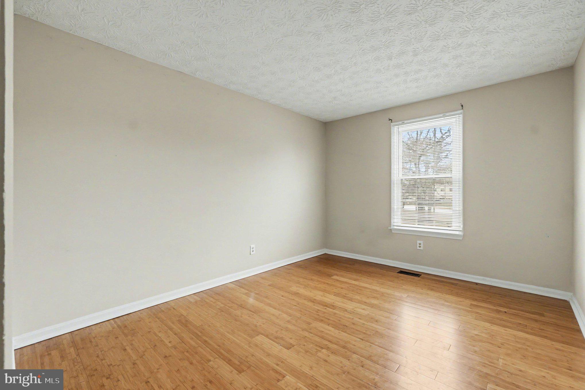 BRIGHT OAKS - Residential