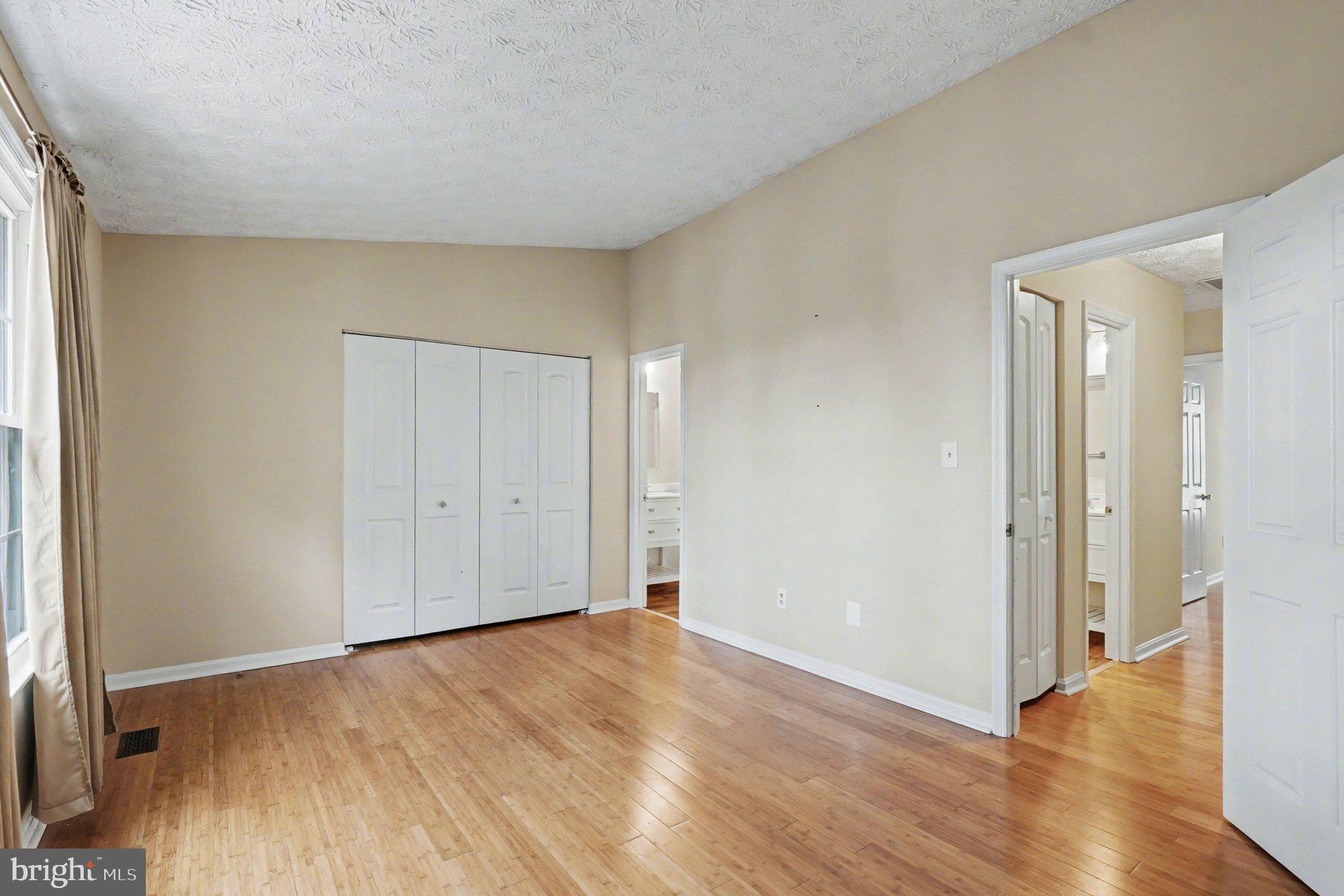 BRIGHT OAKS - Residential