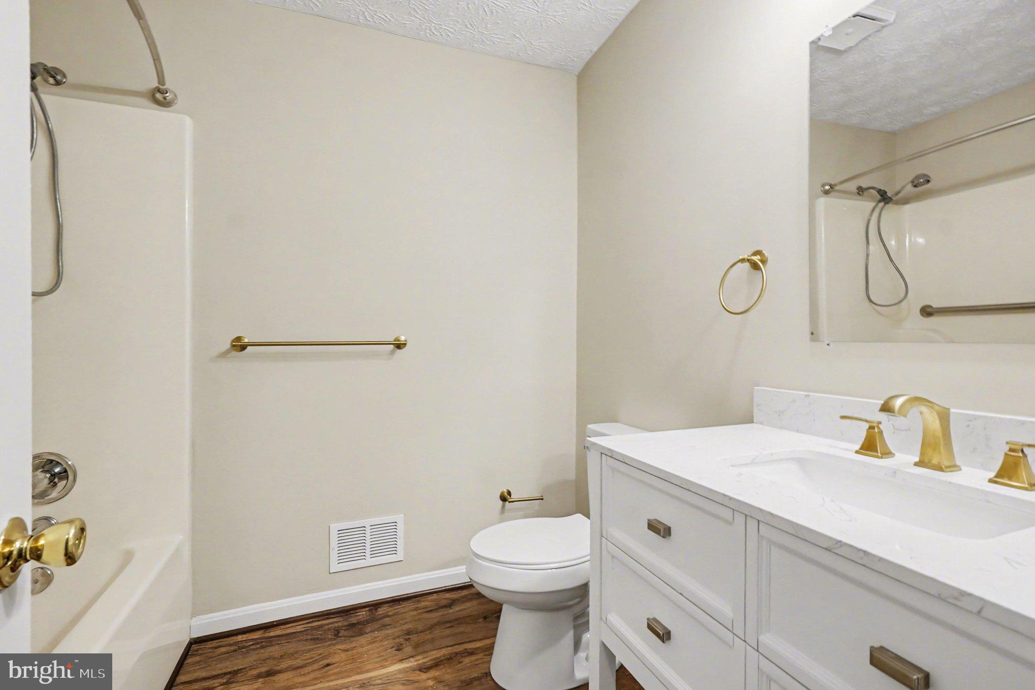 BRIGHT OAKS - Residential