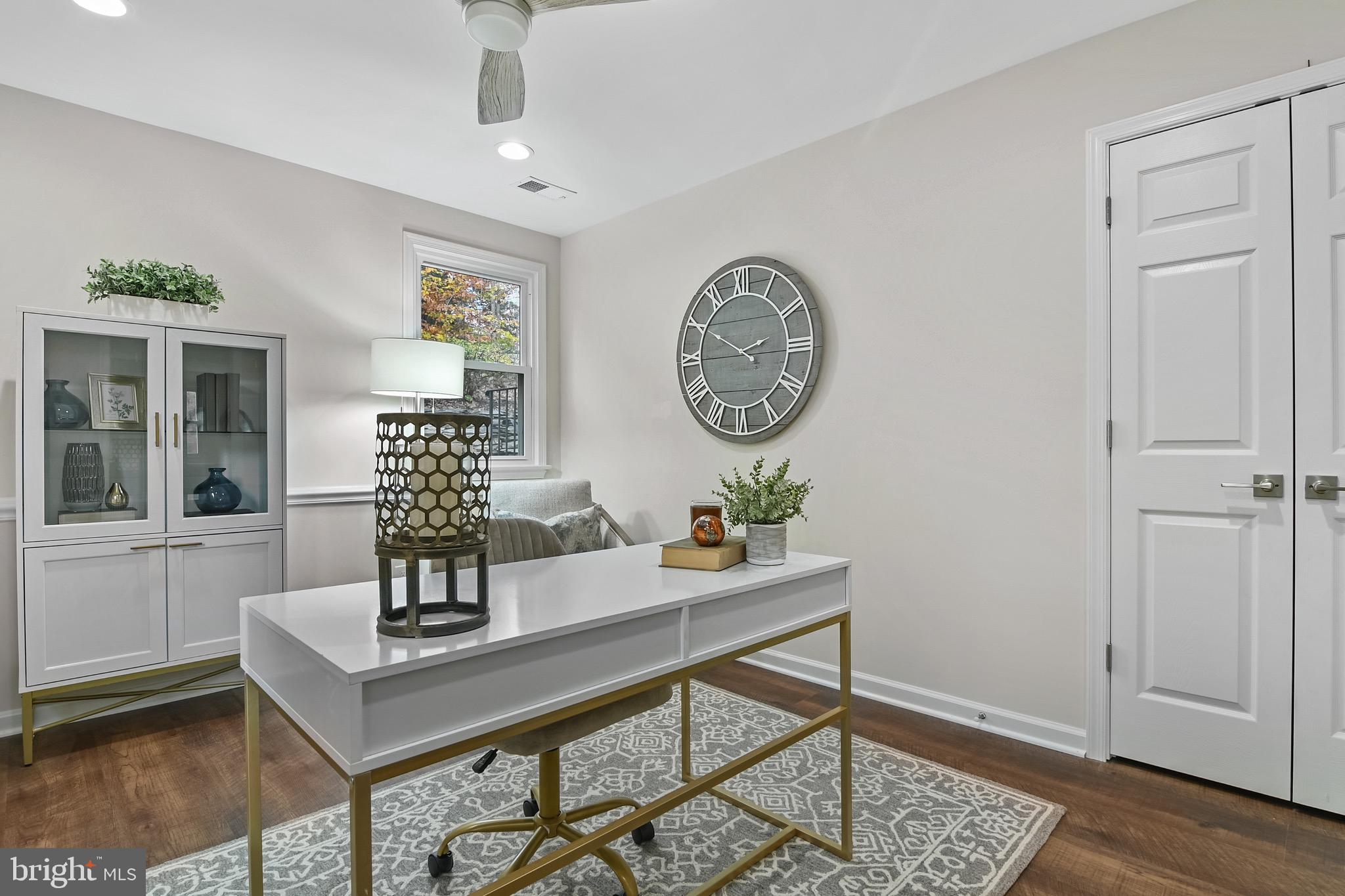 FAIRFAX STATION - Residential