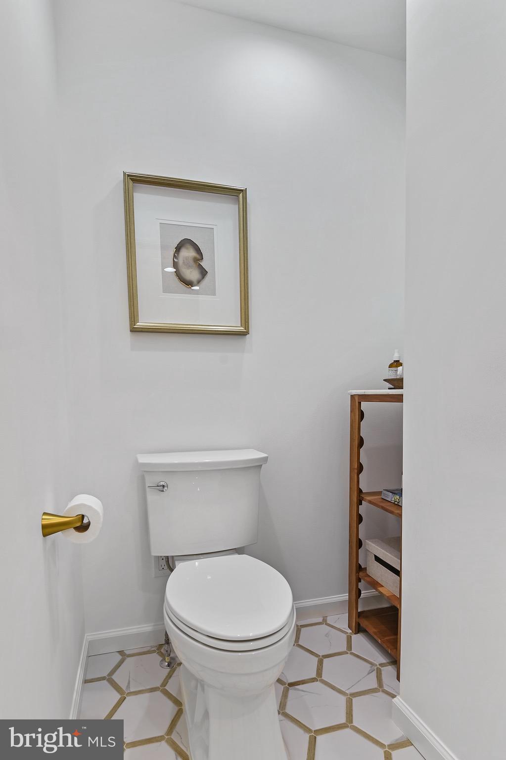 FAIRFAX STATION - Residential