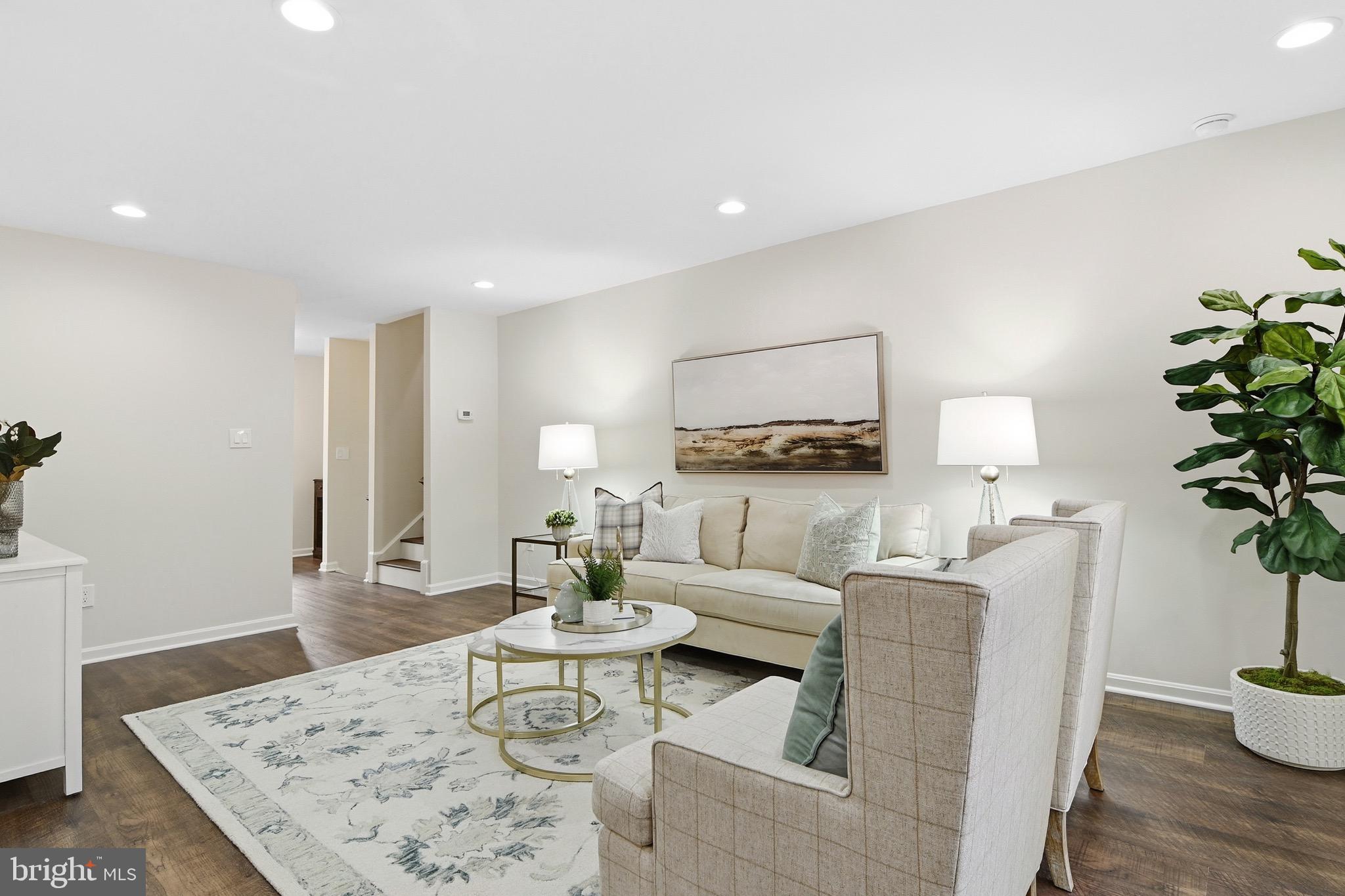 FAIRFAX STATION - Residential