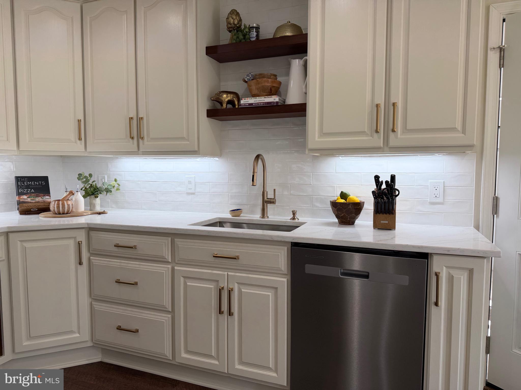 11302 ALMS HOUSE COURT