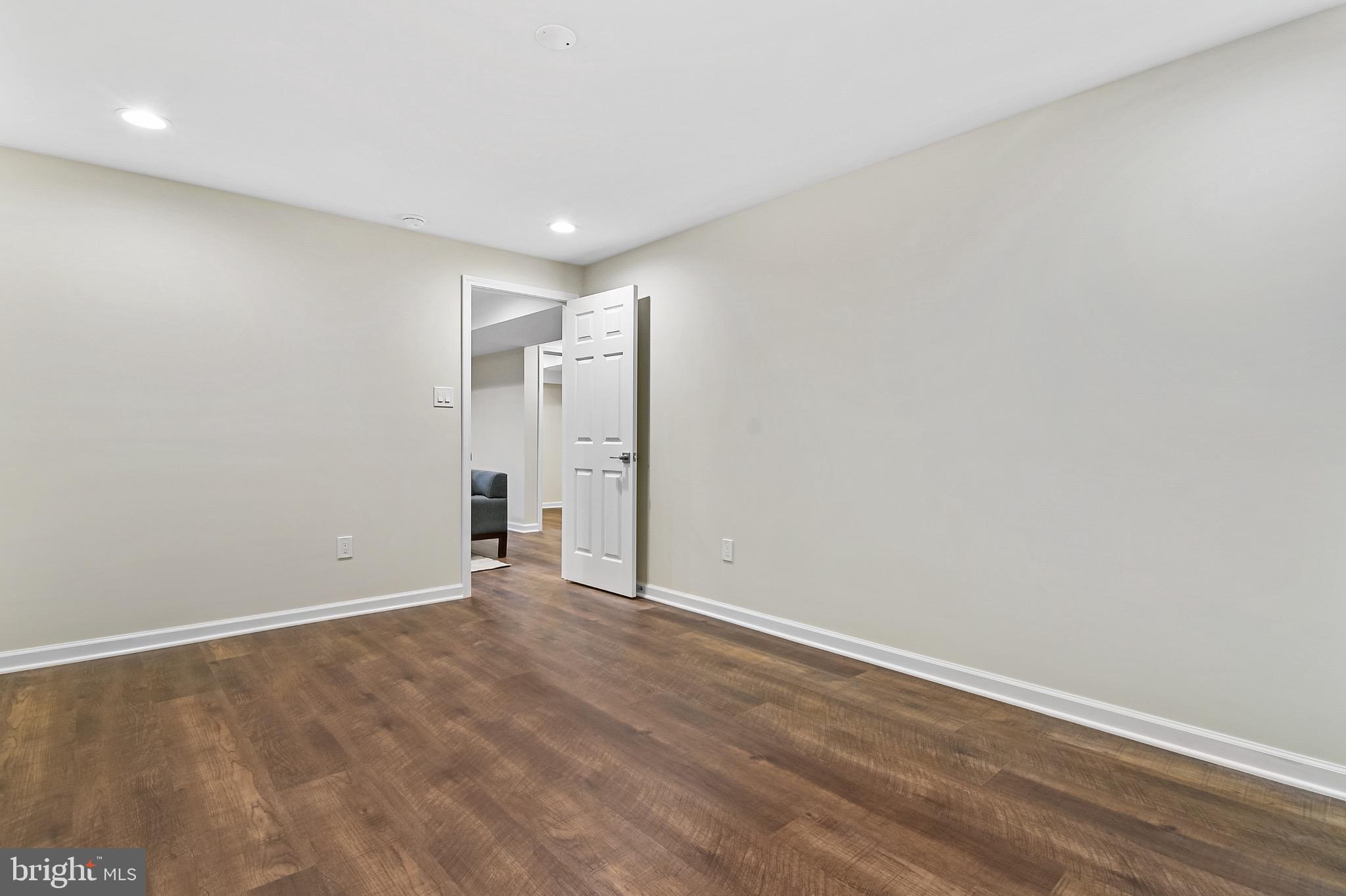 FAIRFAX STATION - Residential