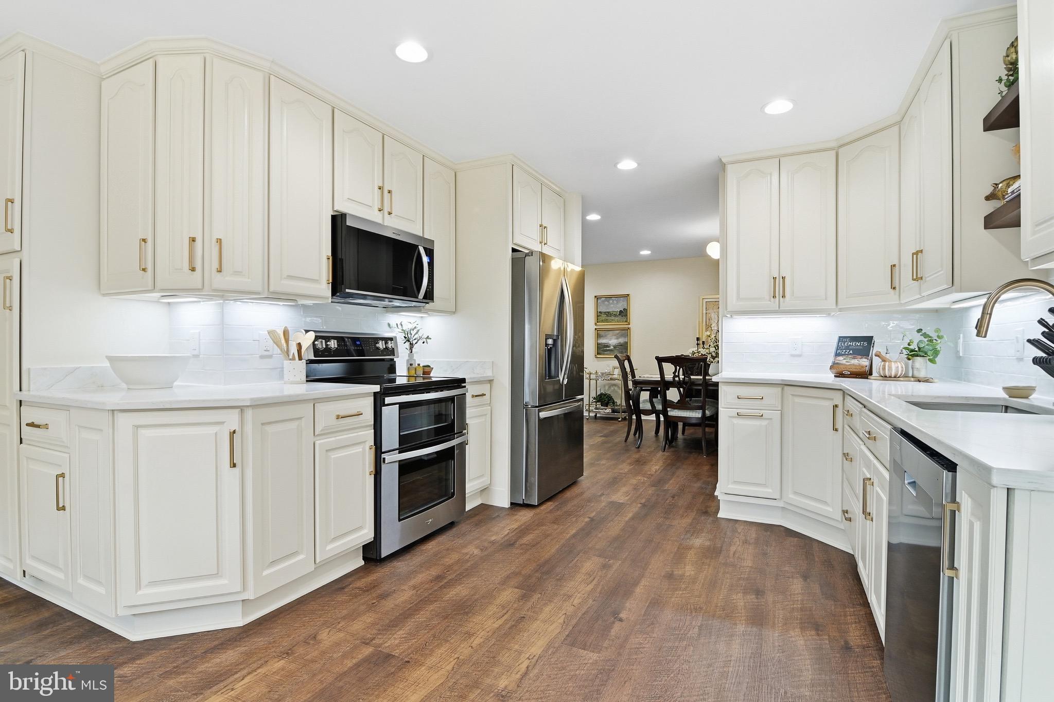 FAIRFAX STATION - Residential