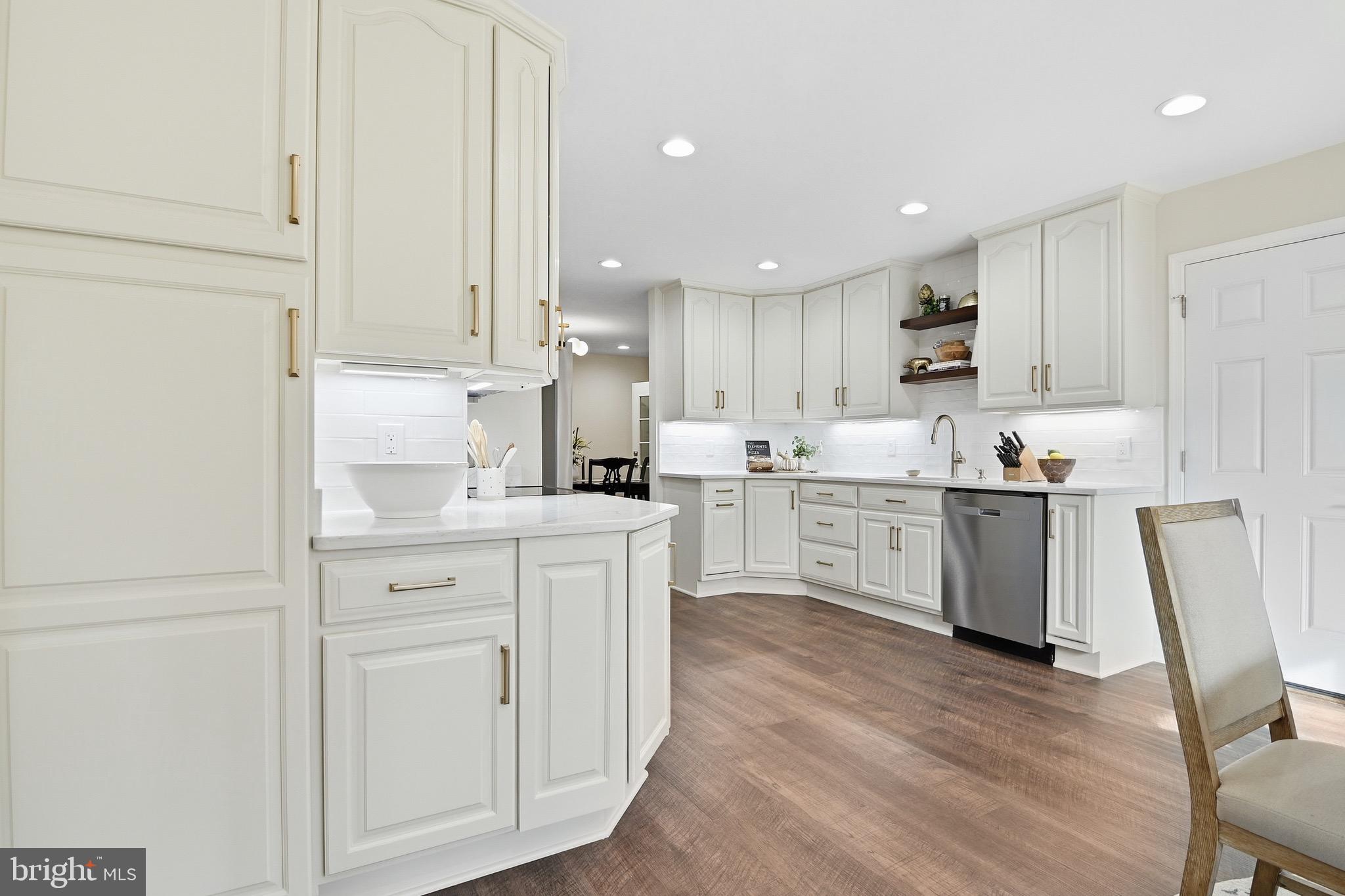 FAIRFAX STATION - Residential