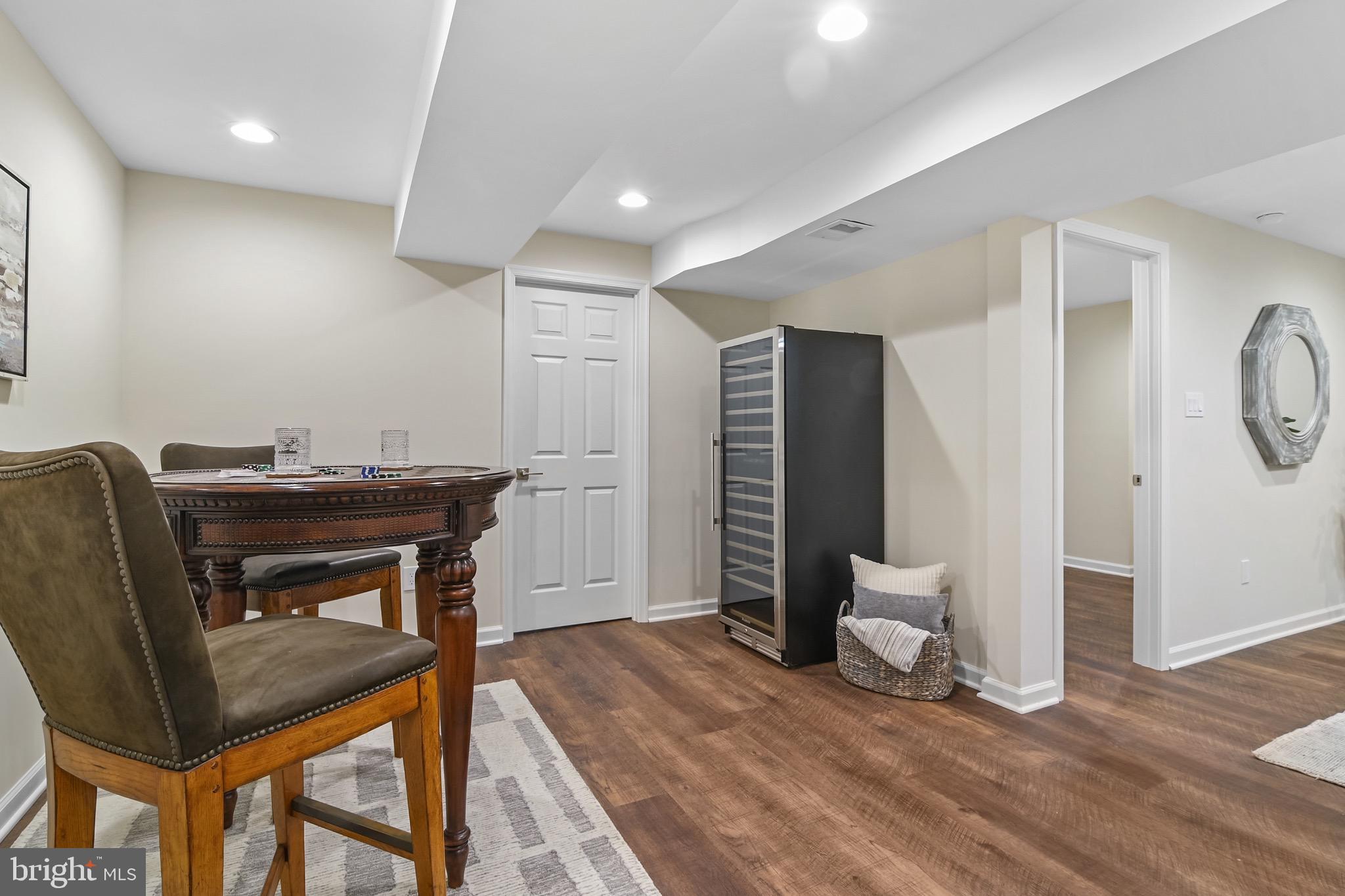 FAIRFAX STATION - Residential