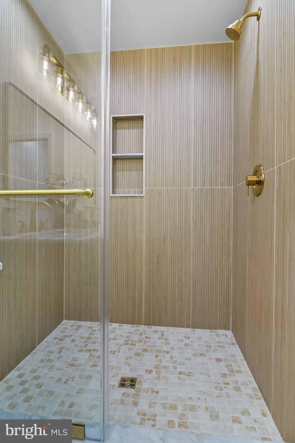 FAIRFAX STATION - Residential