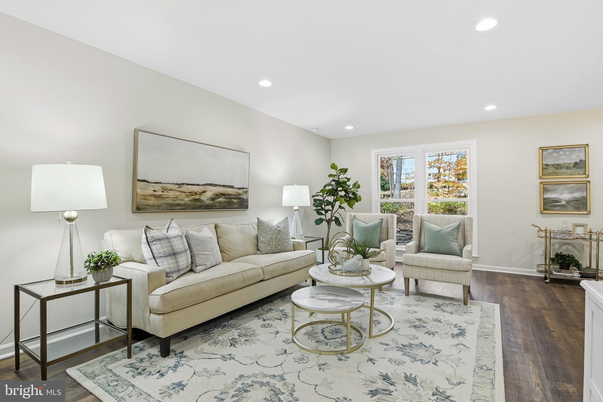 FAIRFAX STATION - Residential