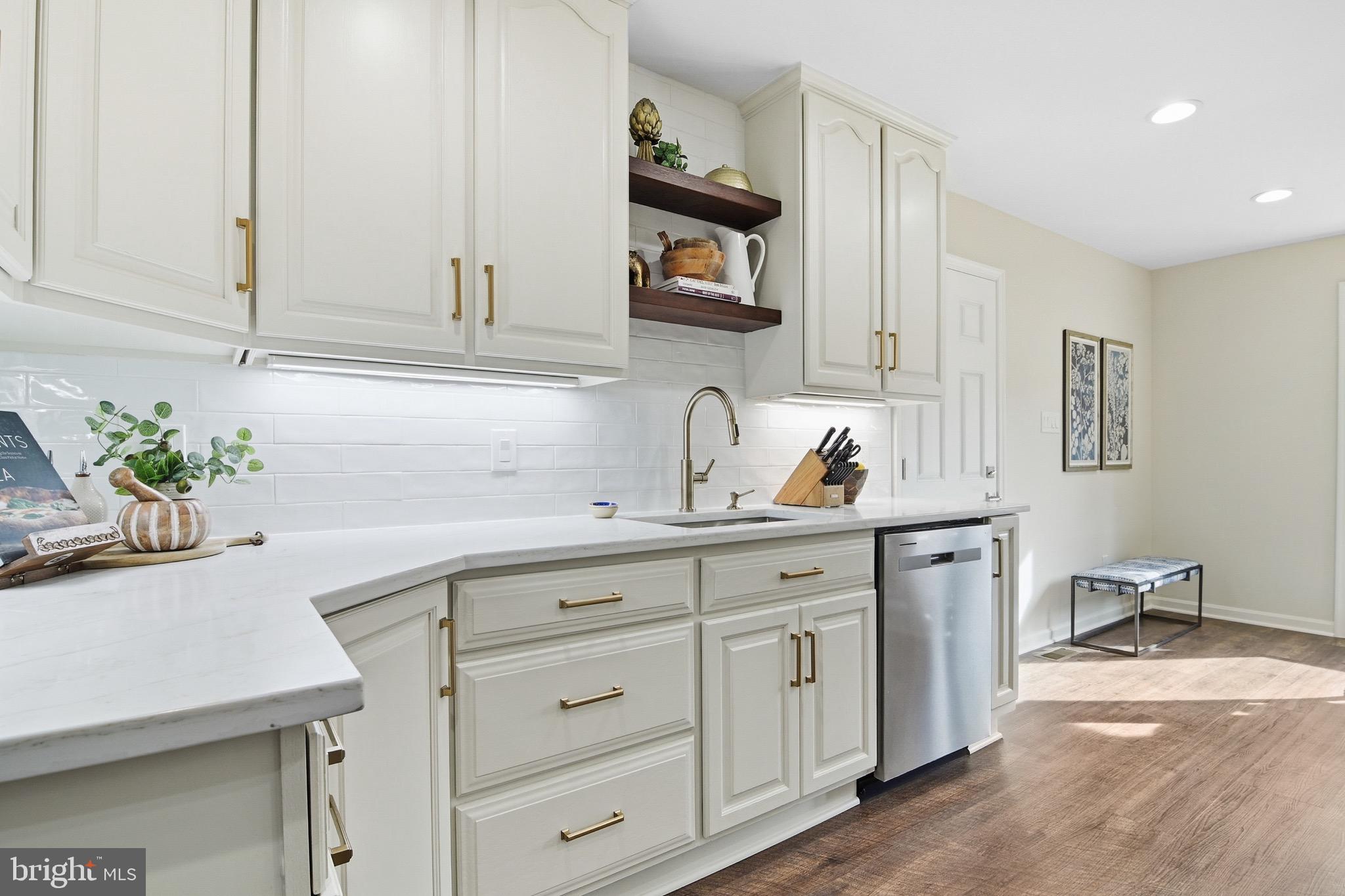 FAIRFAX STATION - Residential