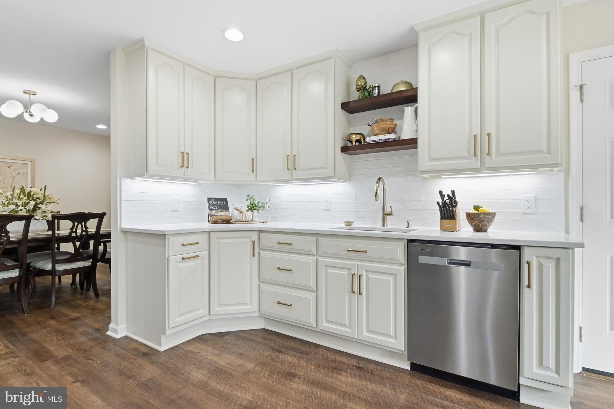 FAIRFAX STATION - Residential