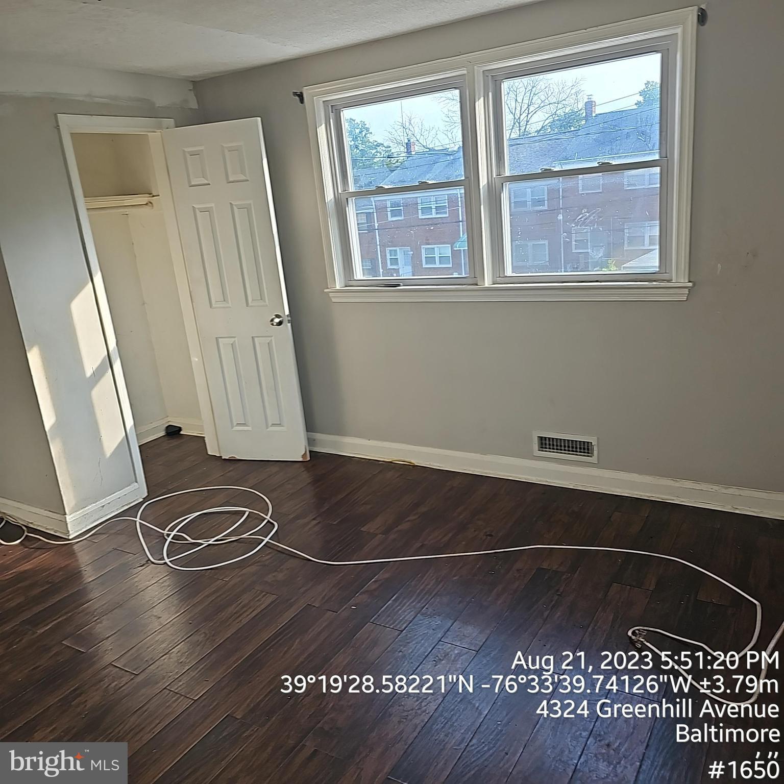 PARKSIDE - Residential