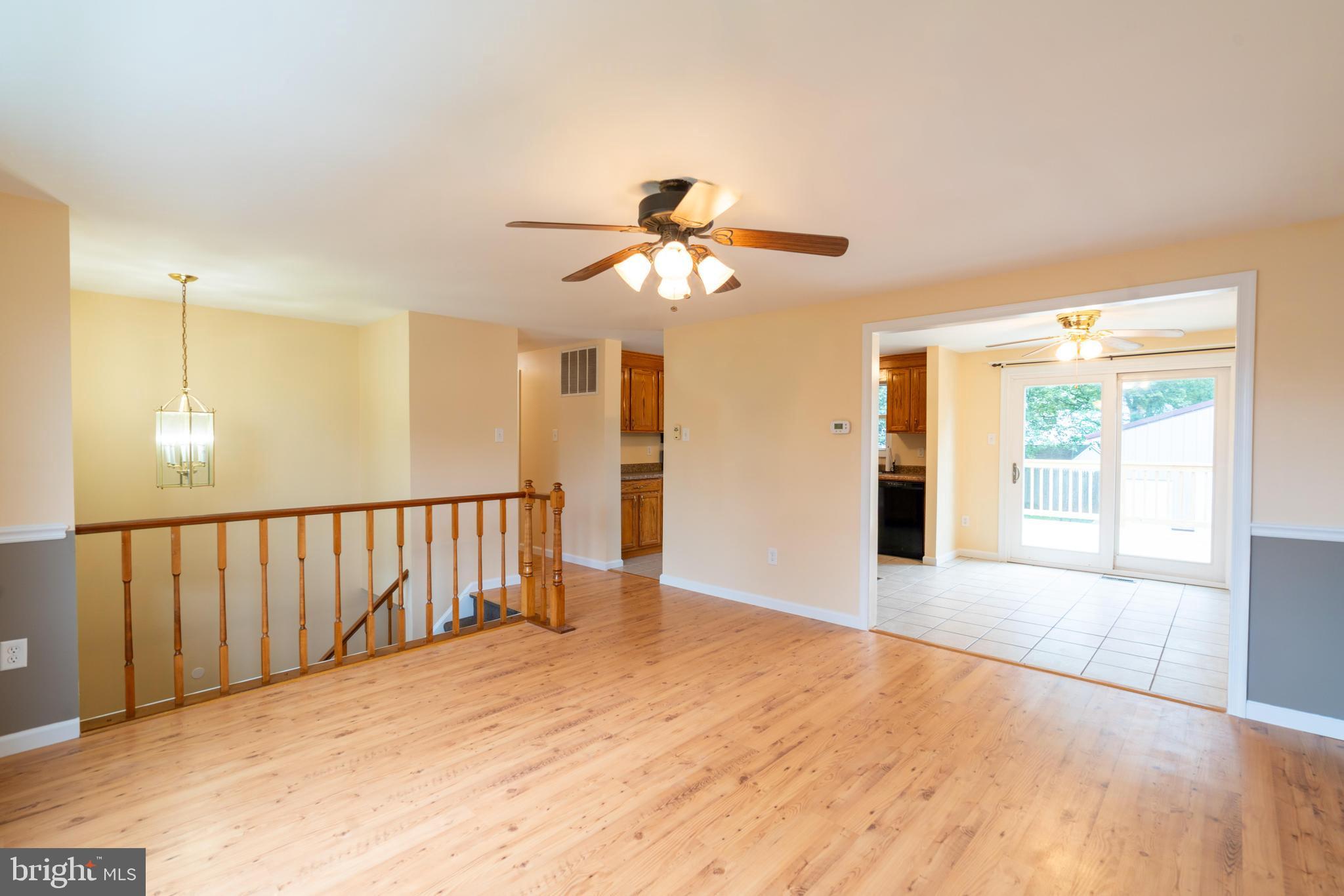 2 ZEPHYR COURT