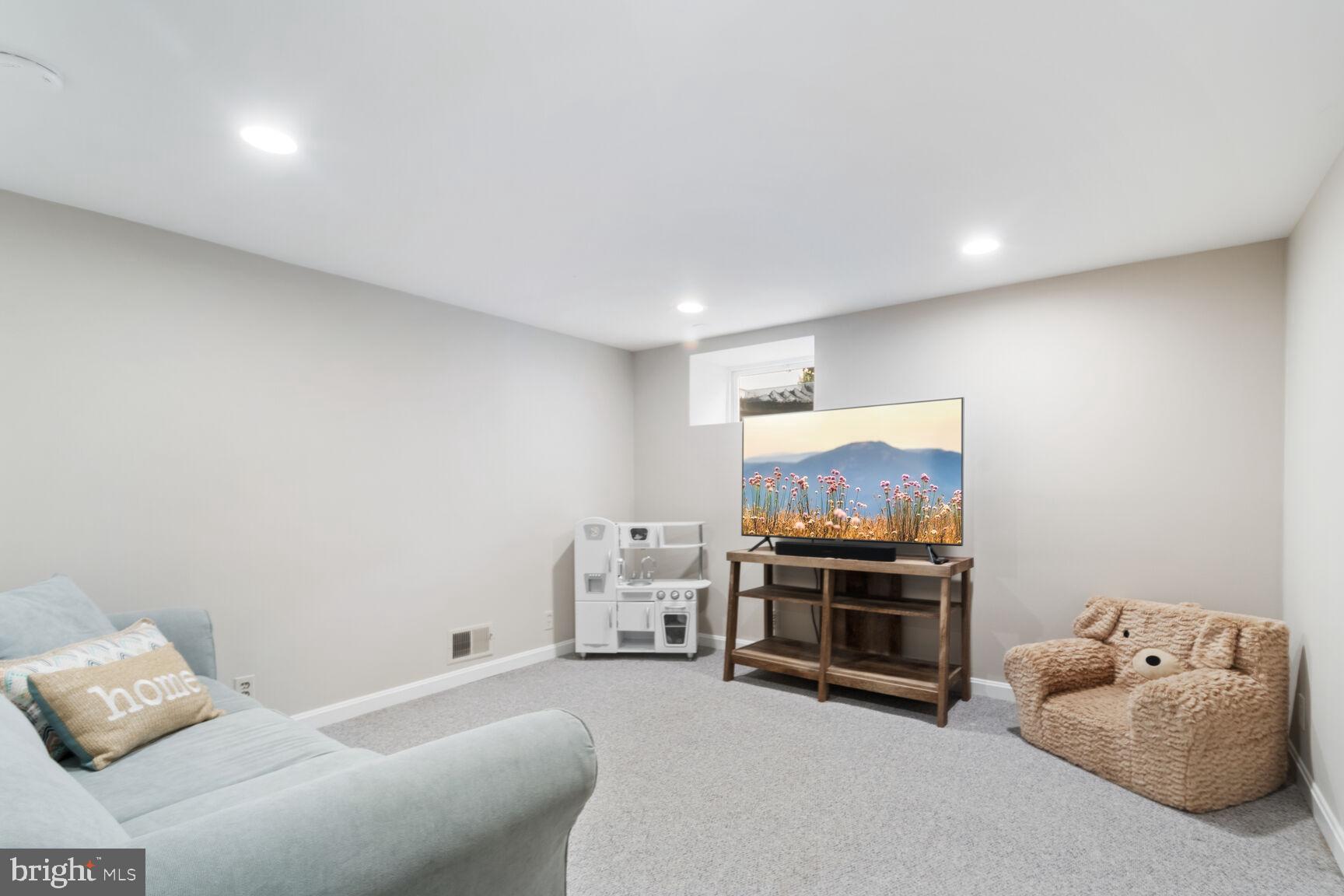 INDIAN SPRING CLUB ESTS - Residential