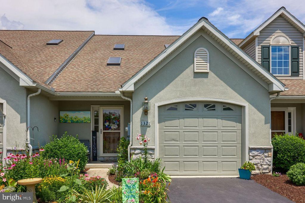 Photo of 1321 FIELDSTONE, MOUNT JOY, PA 17552 (MLS # PALA2037044)