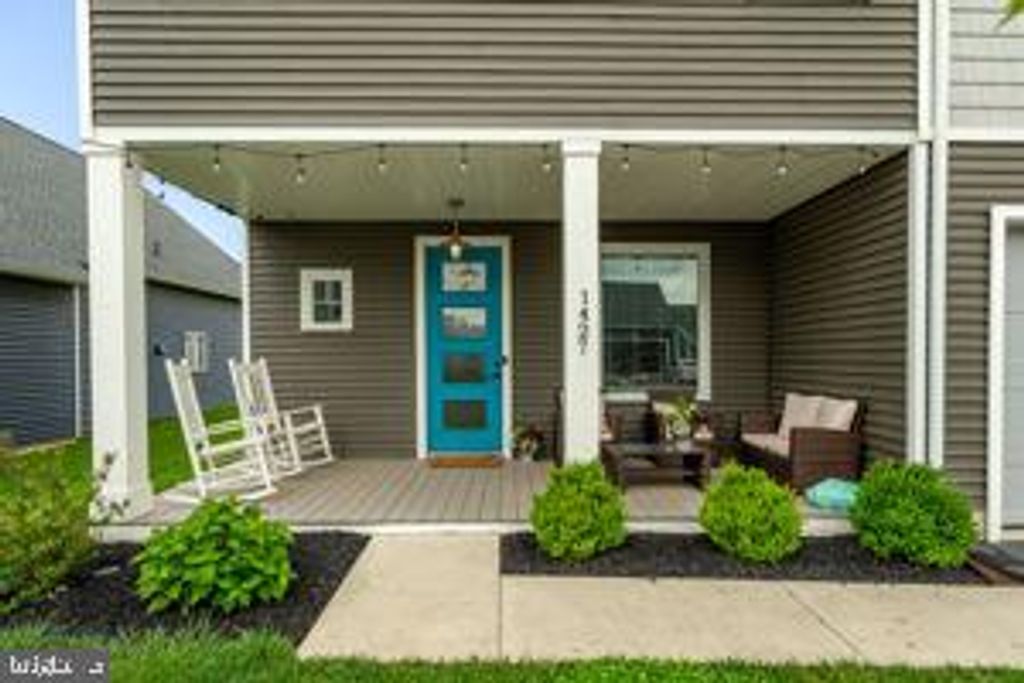 Photo of 1427 Barrington Drive, MOUNT JOY, PA 17552 (MLS # PALA2071600)