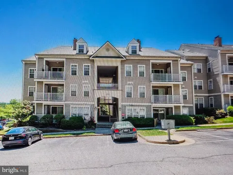 1037 Gardenview Loop Unit 302, Woodbridge, VA 22191 - MLS#: VAPW2102612
