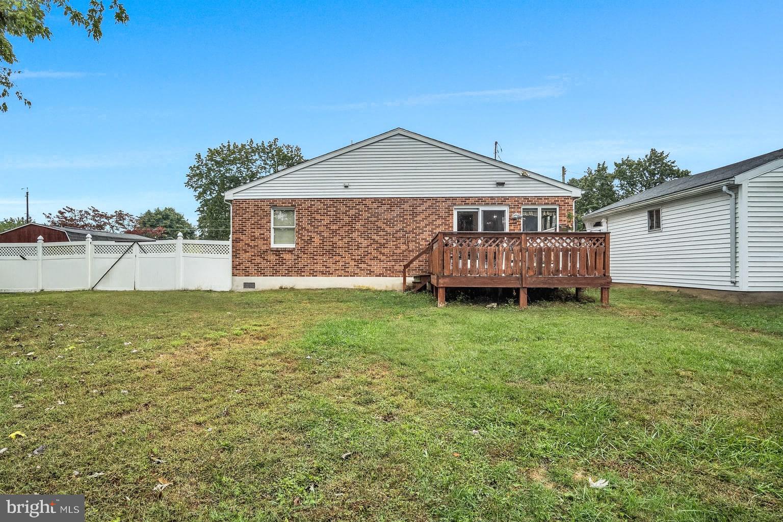 1036 SMITH HILL ROAD