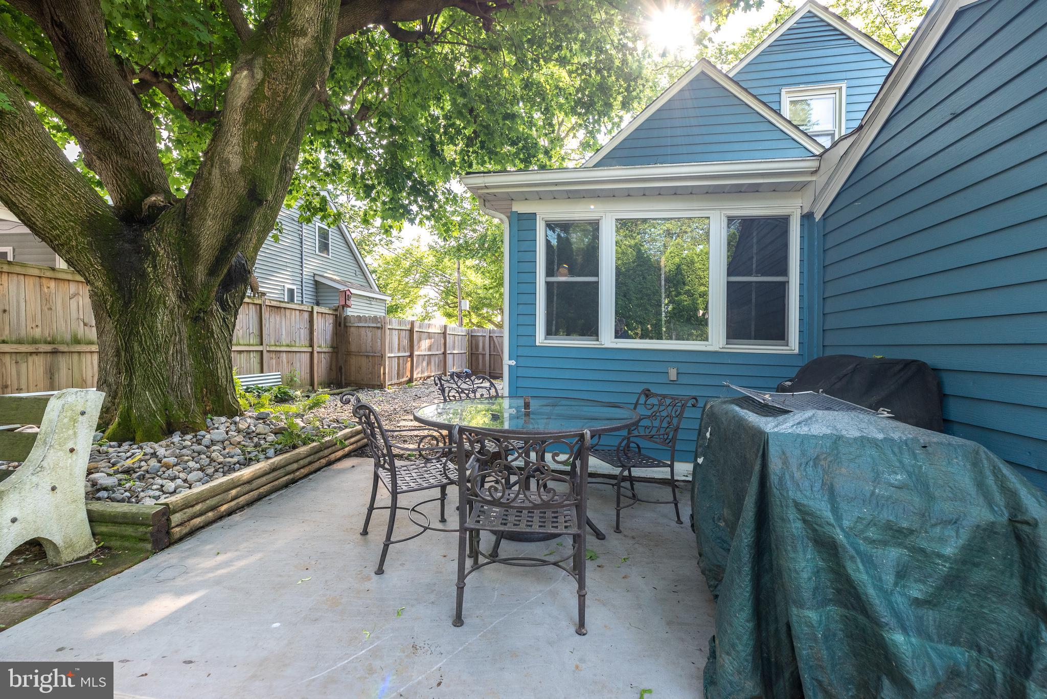 321 WILLOW ROAD