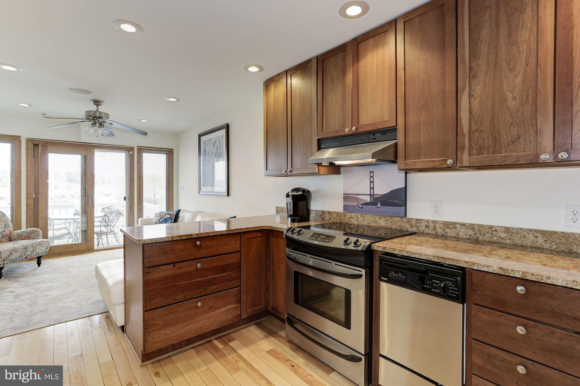 EASTPORT - Residential