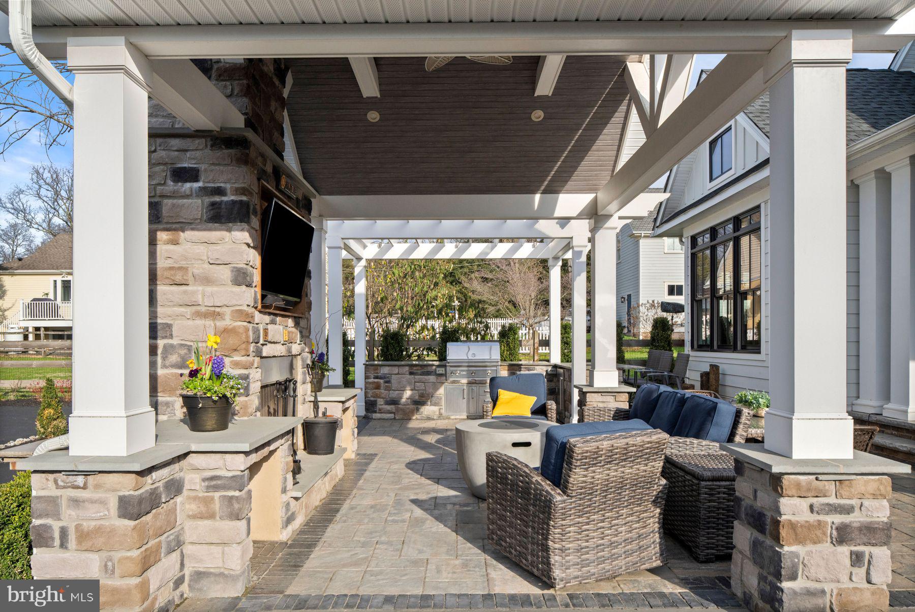 DOYLESTOWN BORO - Residential