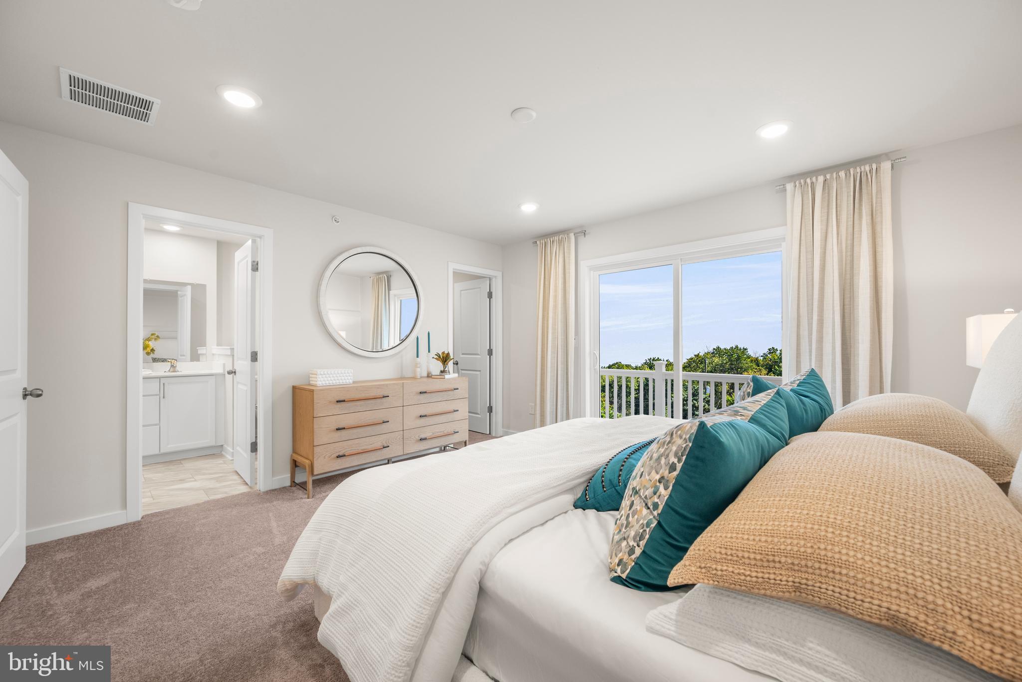 RIVER POINTE - Residential