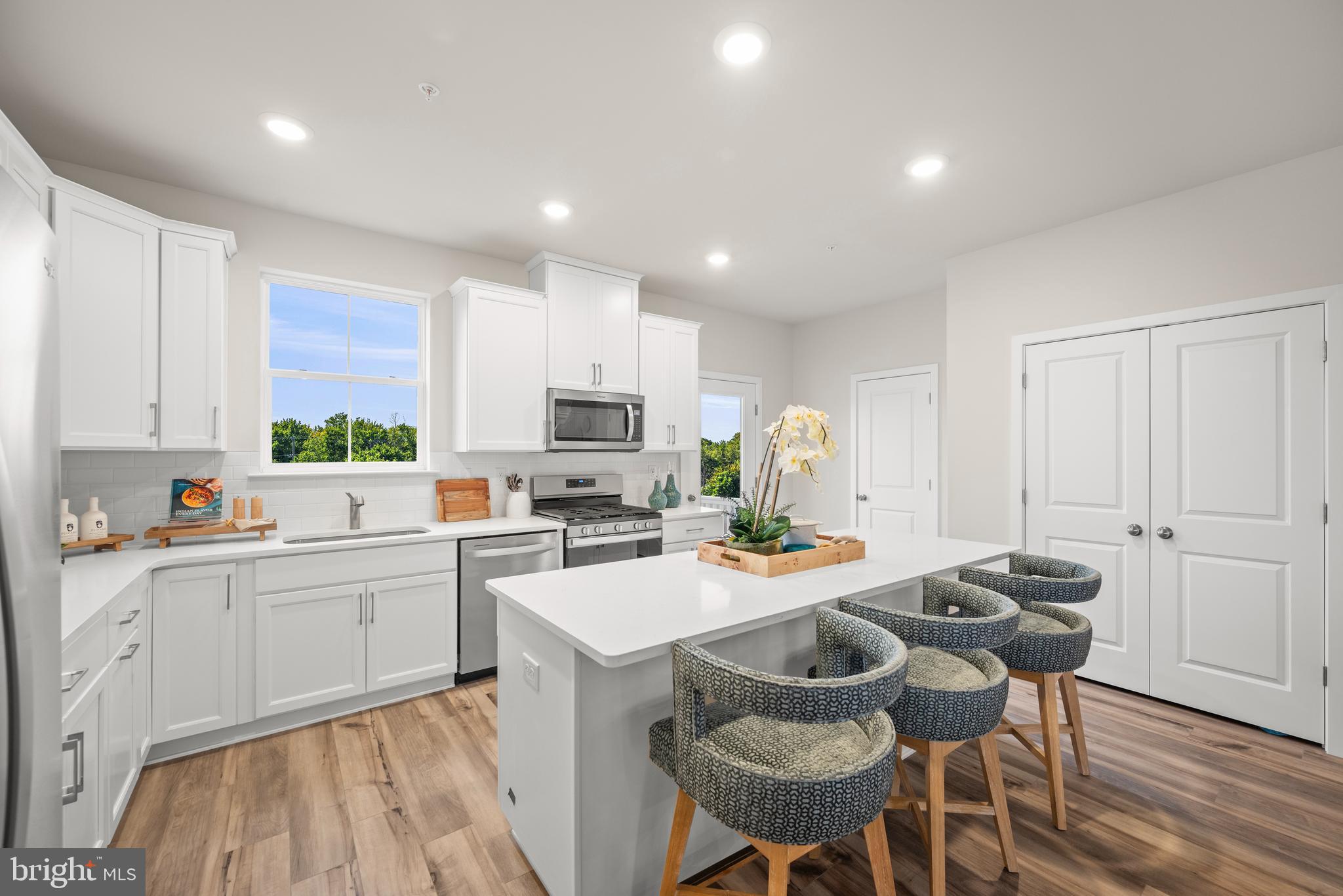 RIVER POINTE - Residential