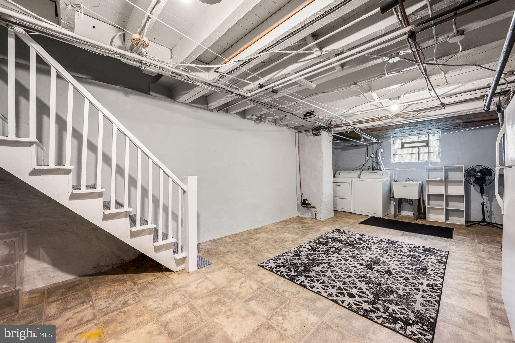 BRIDESBURG - Residential