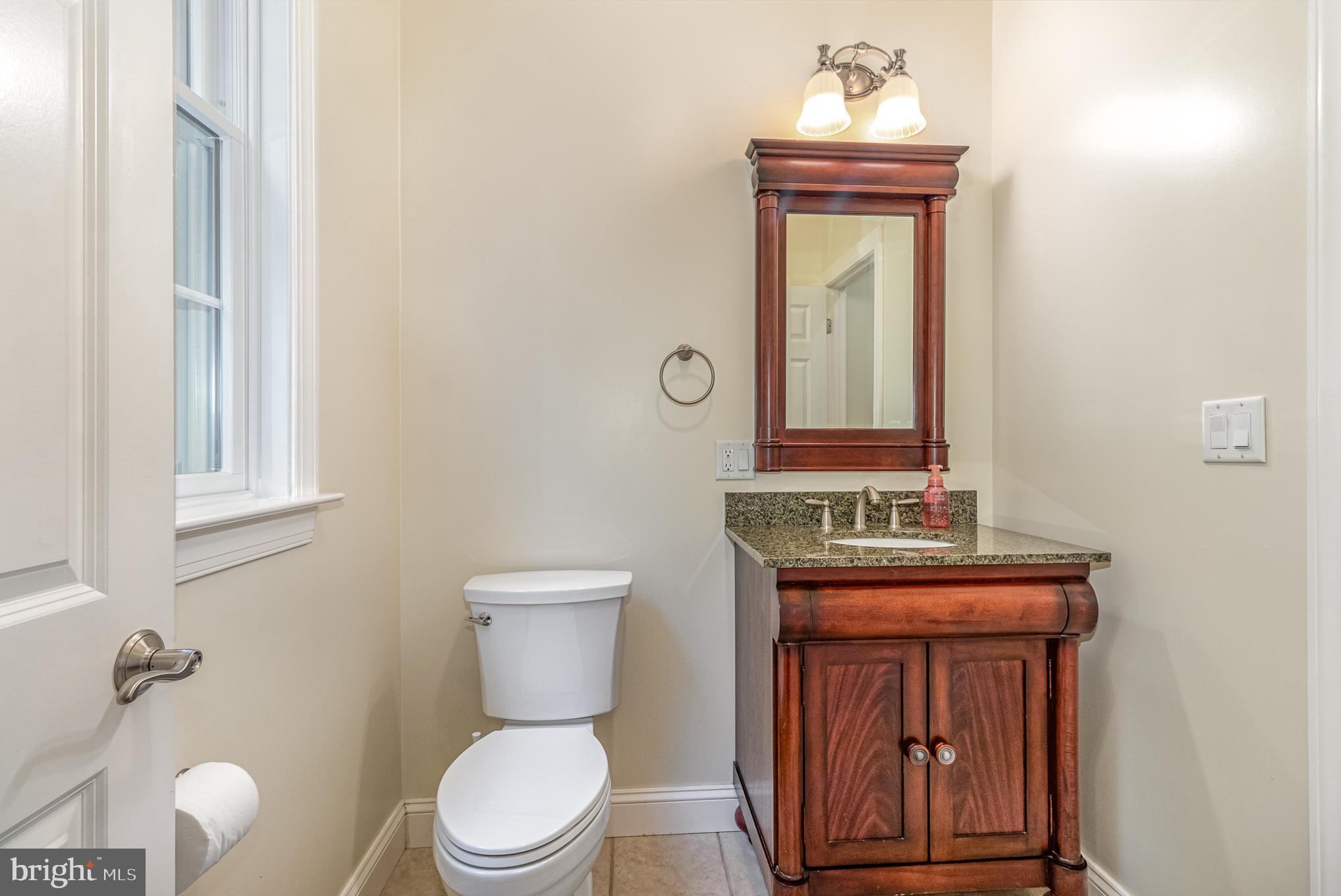 WILLOW LAKE - Residential