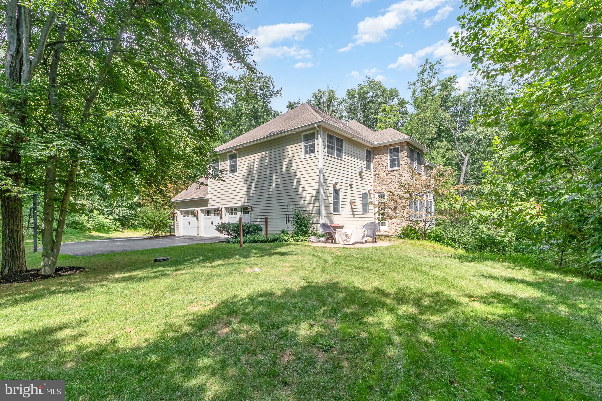 WILLOW LAKE - Residential