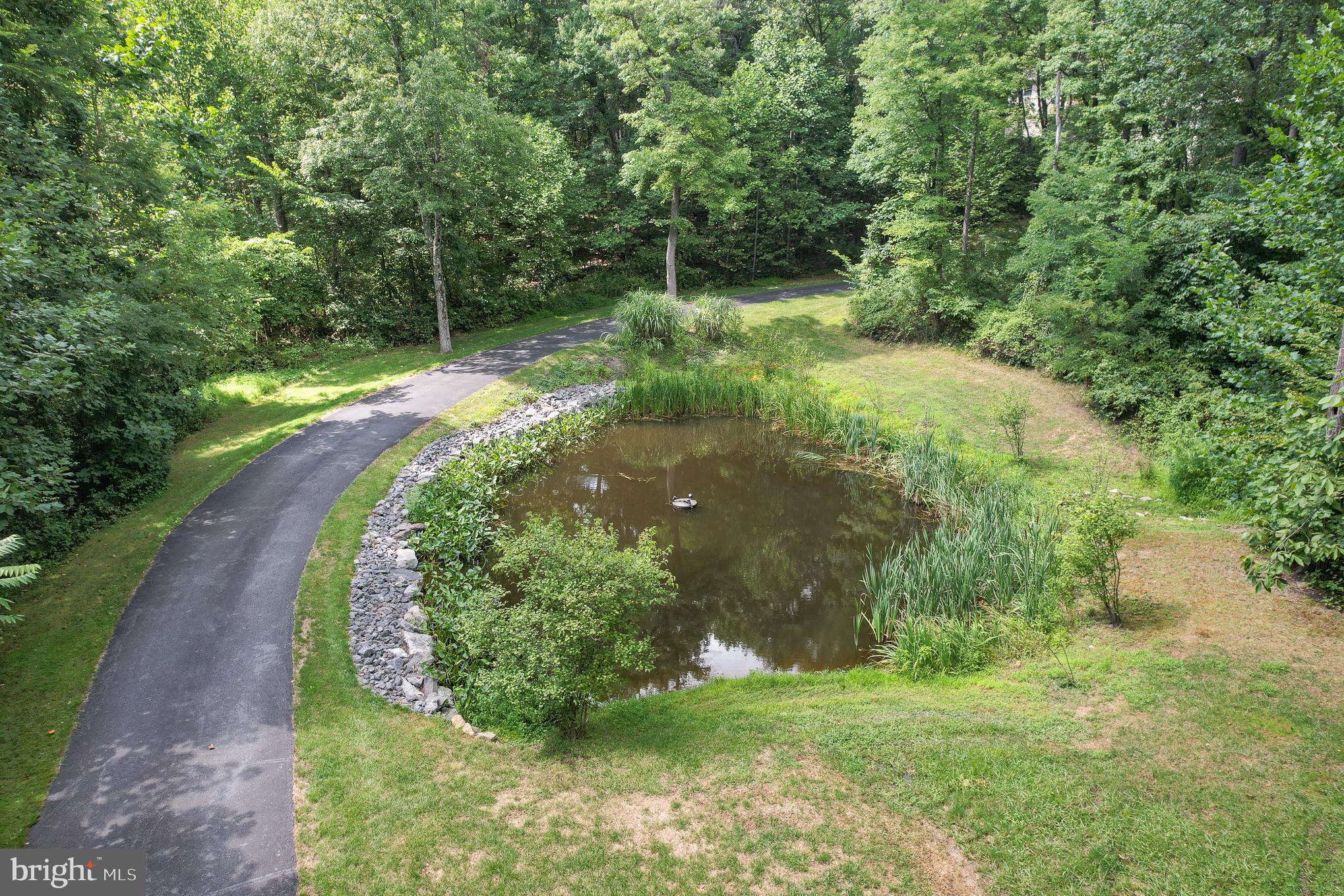 WILLOW LAKE - Residential