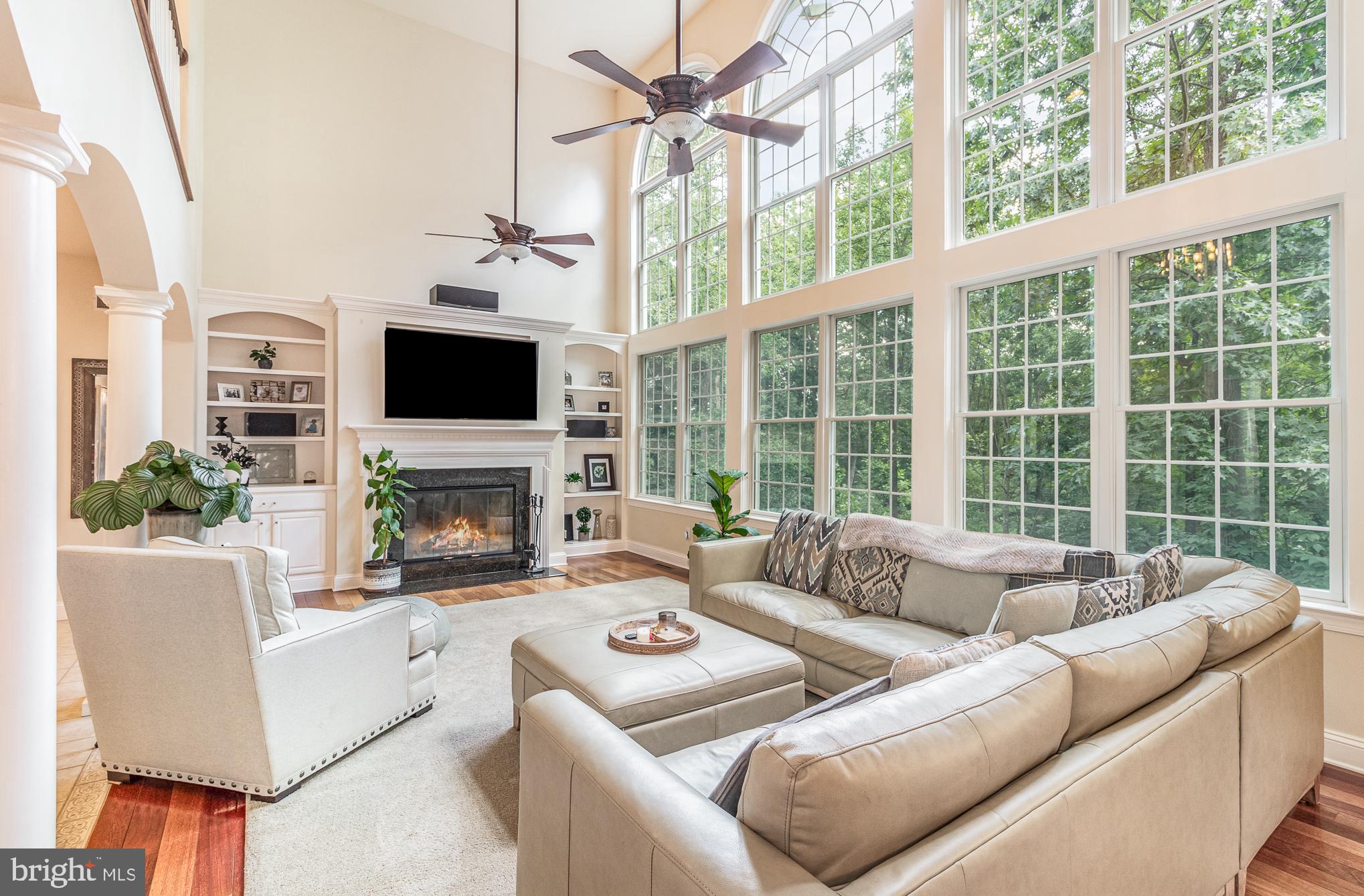 WILLOW LAKE - Residential